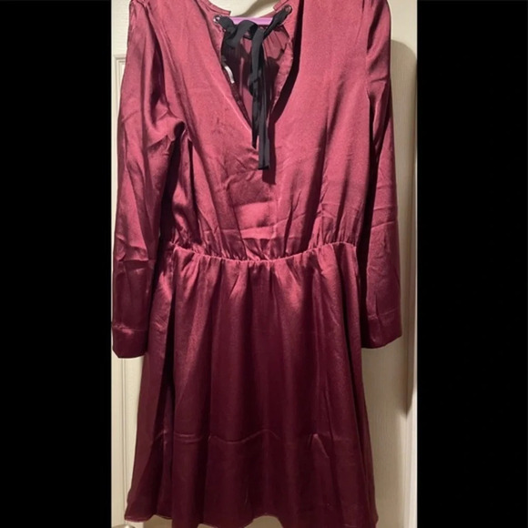 Rachel Rachel Roy – Julia Draped Sleeve Dress - Picture 6 of 12